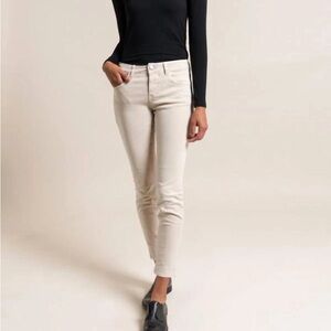 Closed Baker Ankle Narrow Jeans in Soft Beige Mid-Rise Size 24